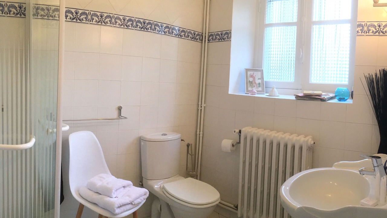 Photo of Bathroom in Marambat