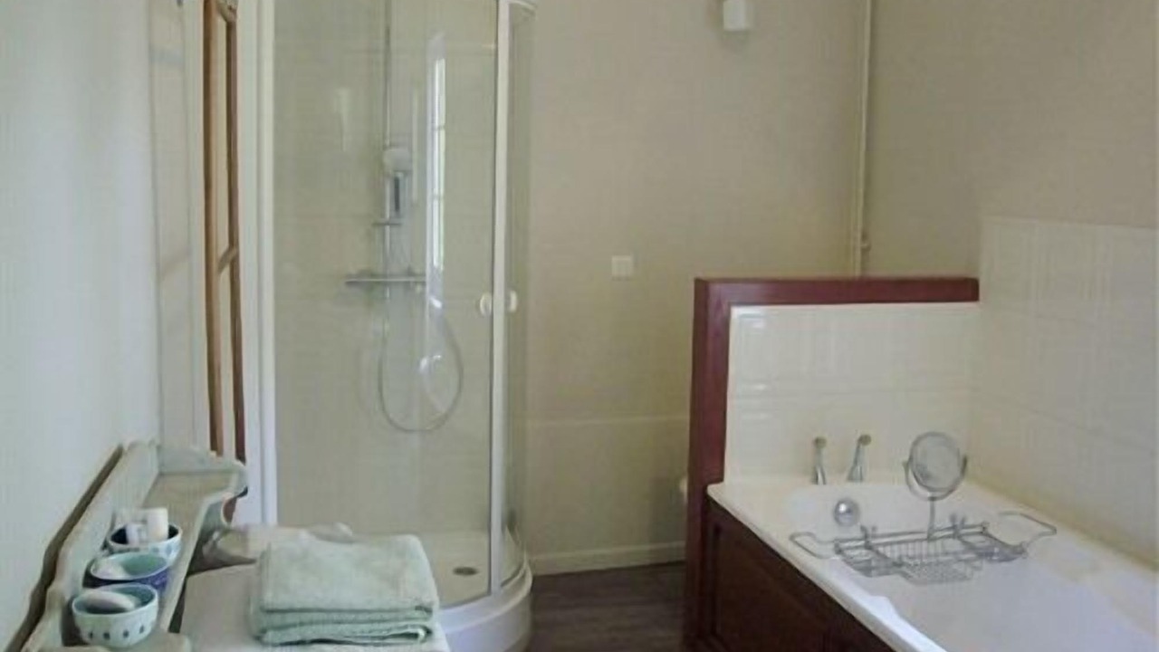 Photo of Bathroom in Marambat