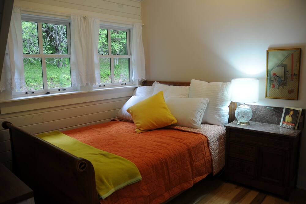 Photo of Bedroom in Leicester