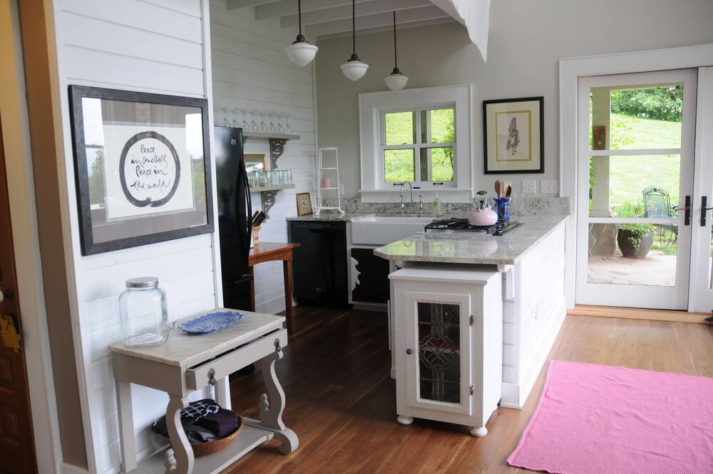 Photo of Kitchen in Leicester