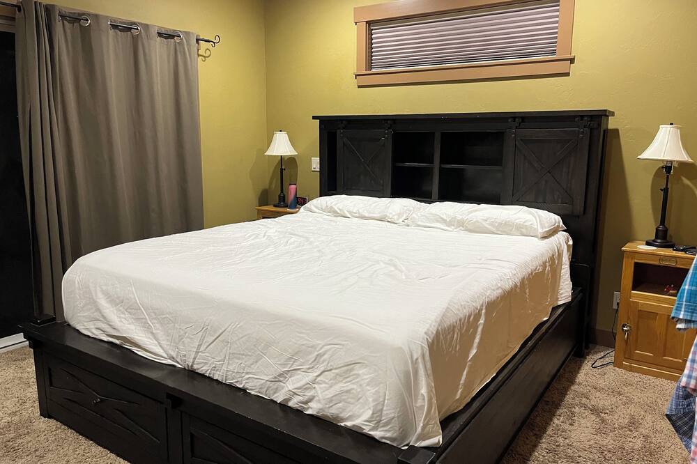 Photo of Bedroom in Davenport