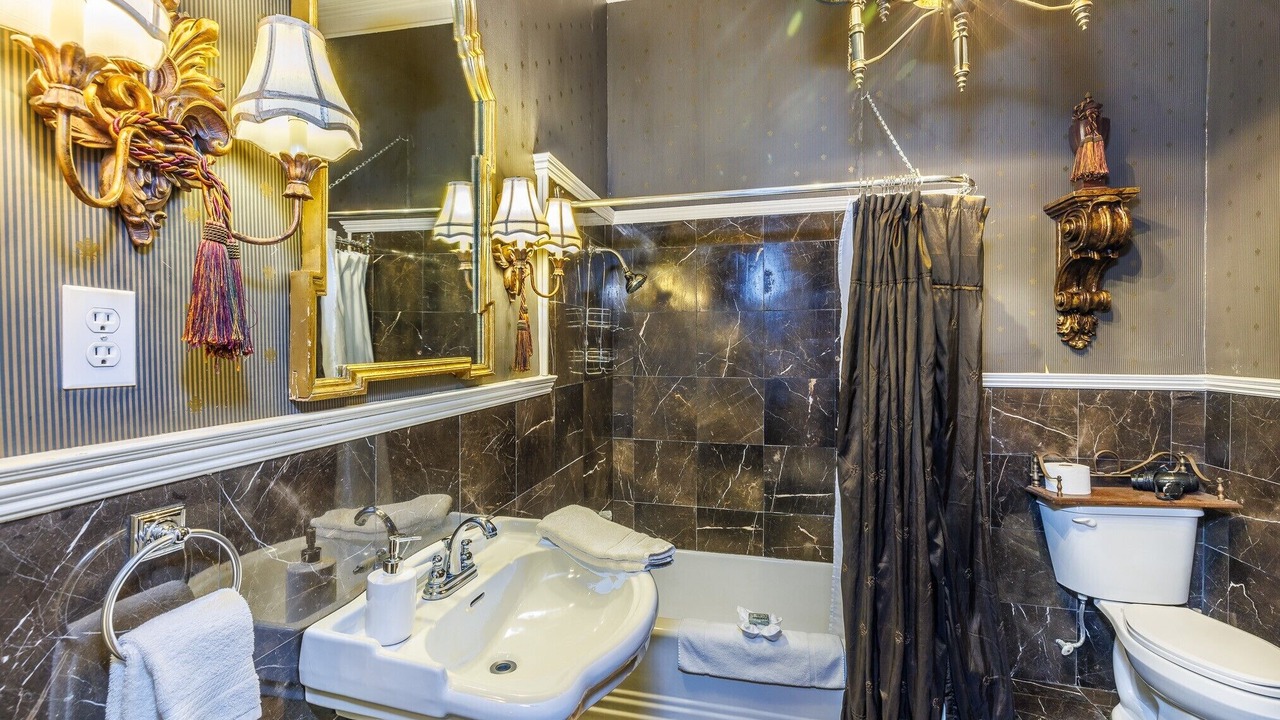 Photo of Bathroom in Gonzales