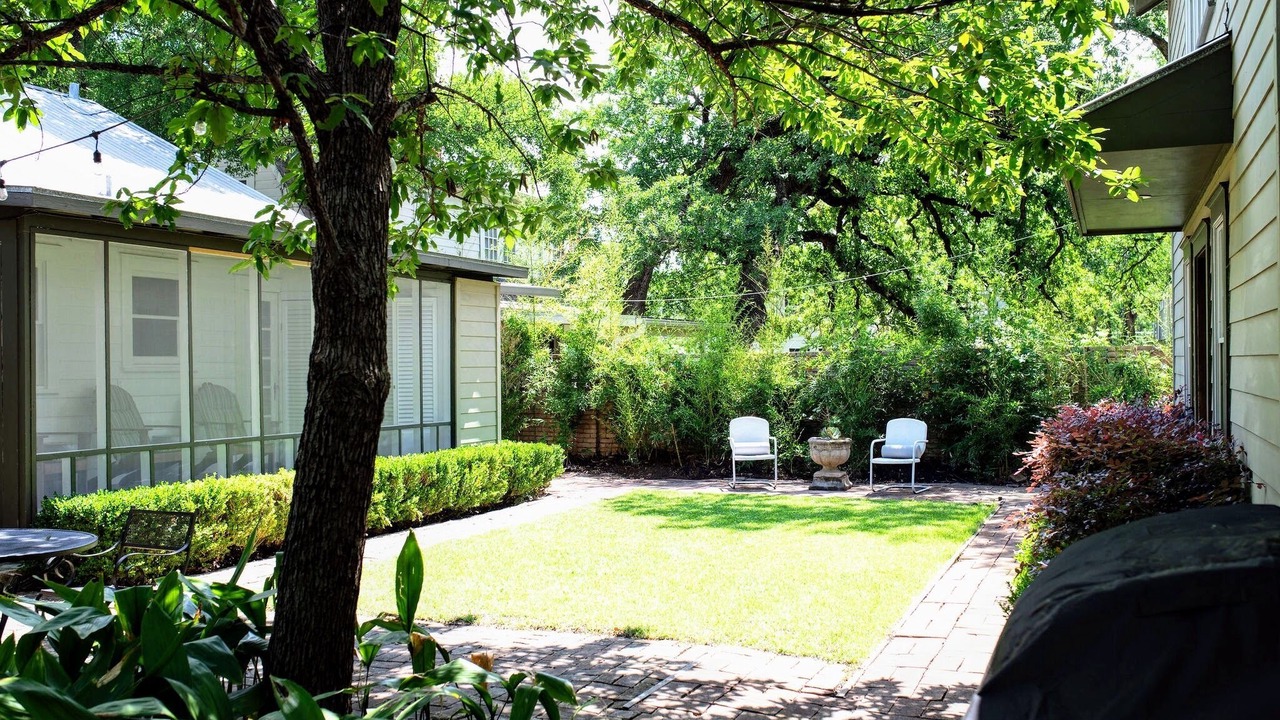 Photo of Outdoor in North University