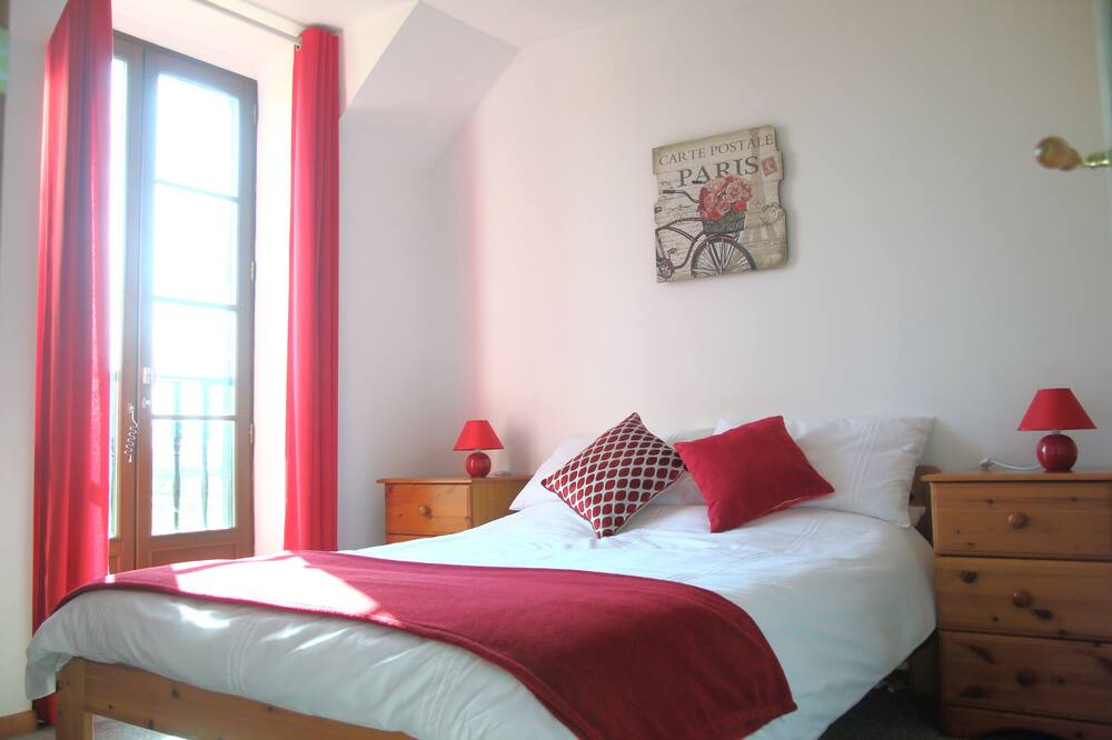 Photo of Bedroom in St Denis de Gastines