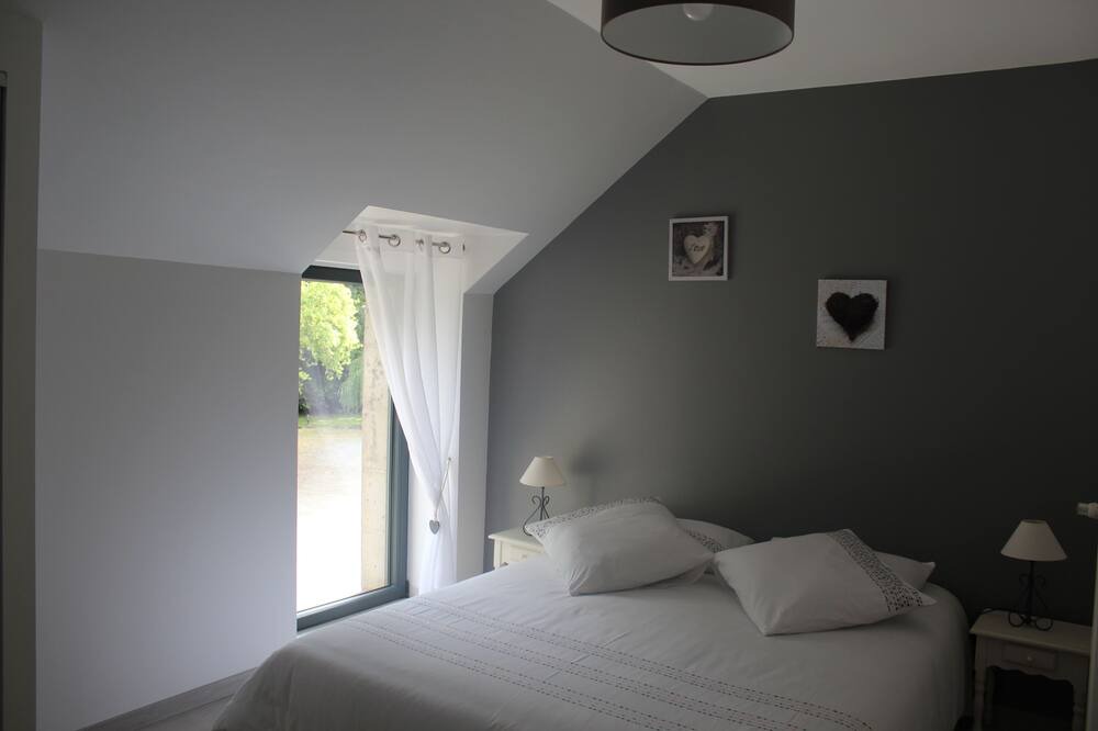 Photo of Bedroom in Saint-Pierre-de-Plesguen