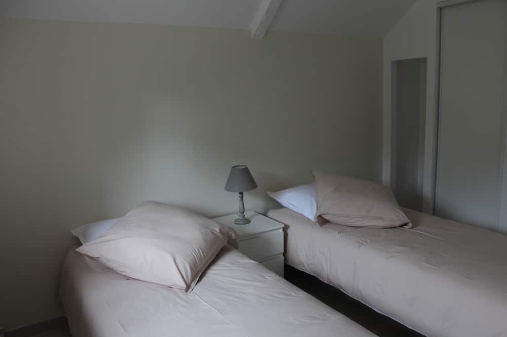 Photo of Bedroom in Saint-Pierre-de-Plesguen