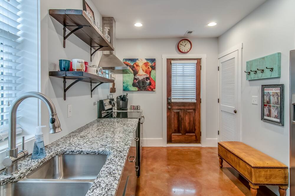 Photo of Kitchen in Urbandale Nations