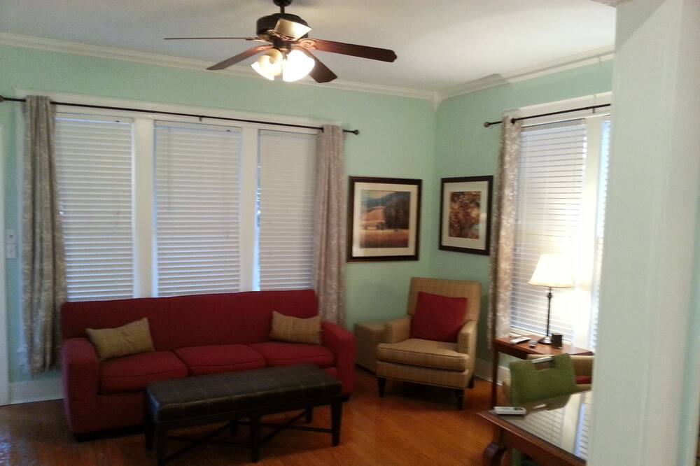 Photo of Bedroom in Alta Vista