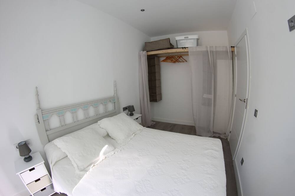 Photo of Bedroom in Figueres