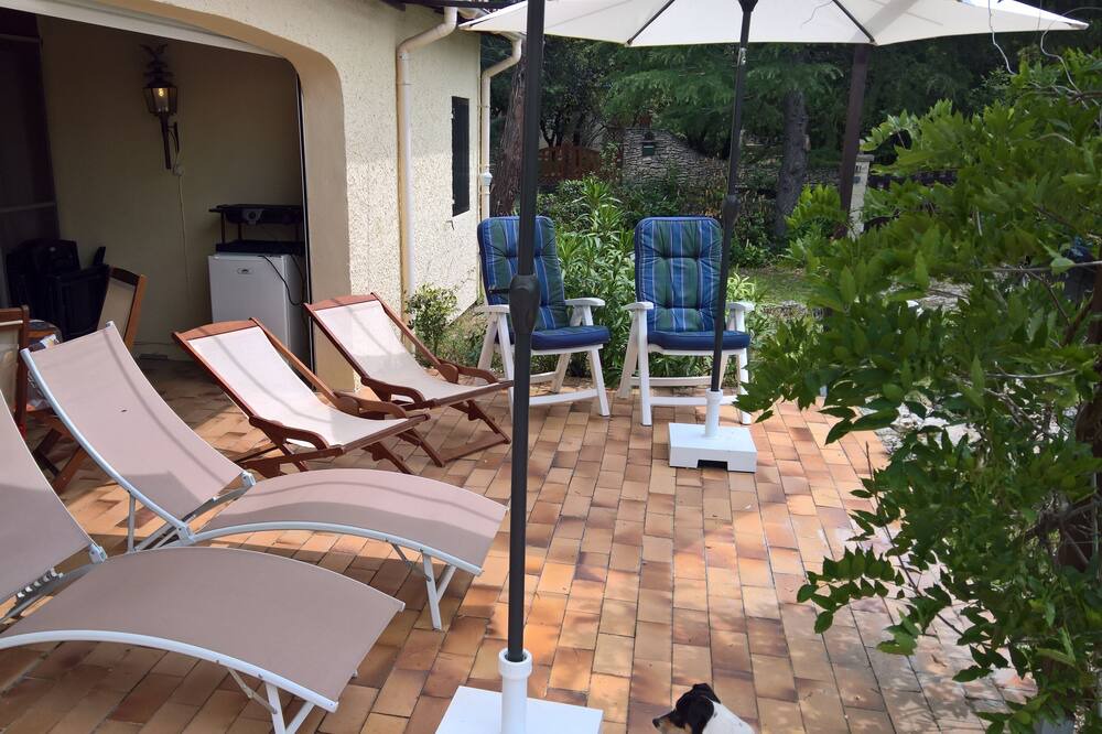 Photo of Patio Balcony in Mejannes-le-Clap