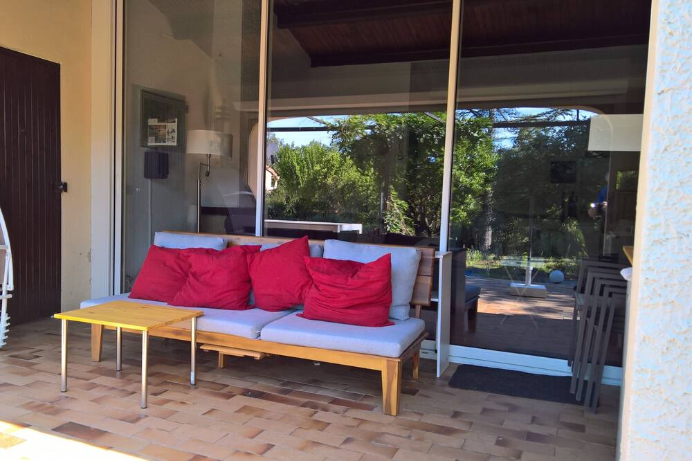 Photo of Livingroom in Mejannes-le-Clap