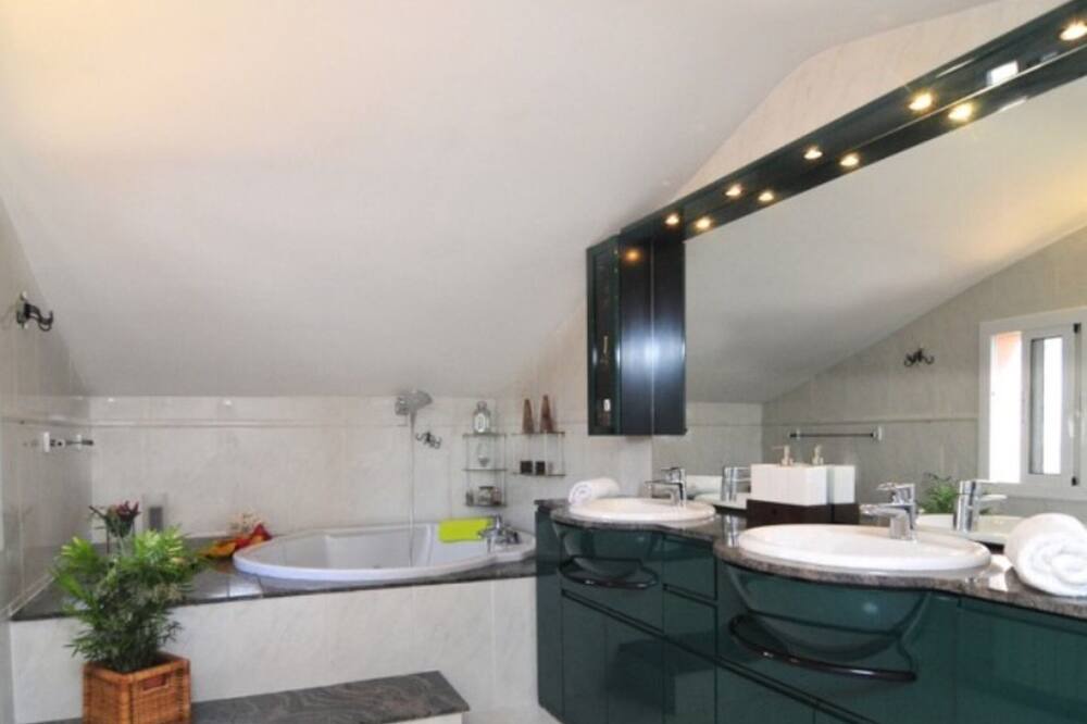Photo of Bathroom in Pineda de Mar