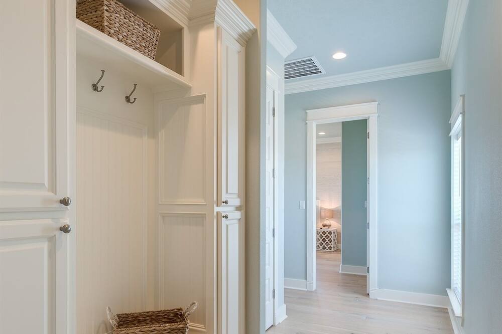 Photo of Bedroom in Crystal Beach