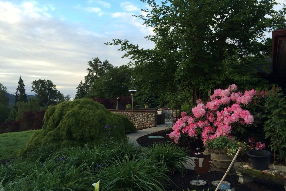 Photo of Others in Snohomish