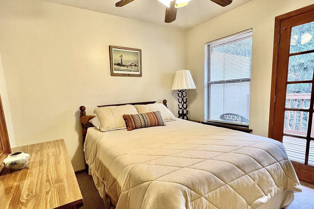 Photo of Bedroom in Ruidoso