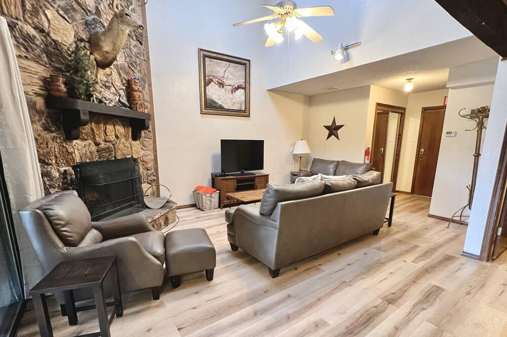 Photo of Livingroom in Ruidoso