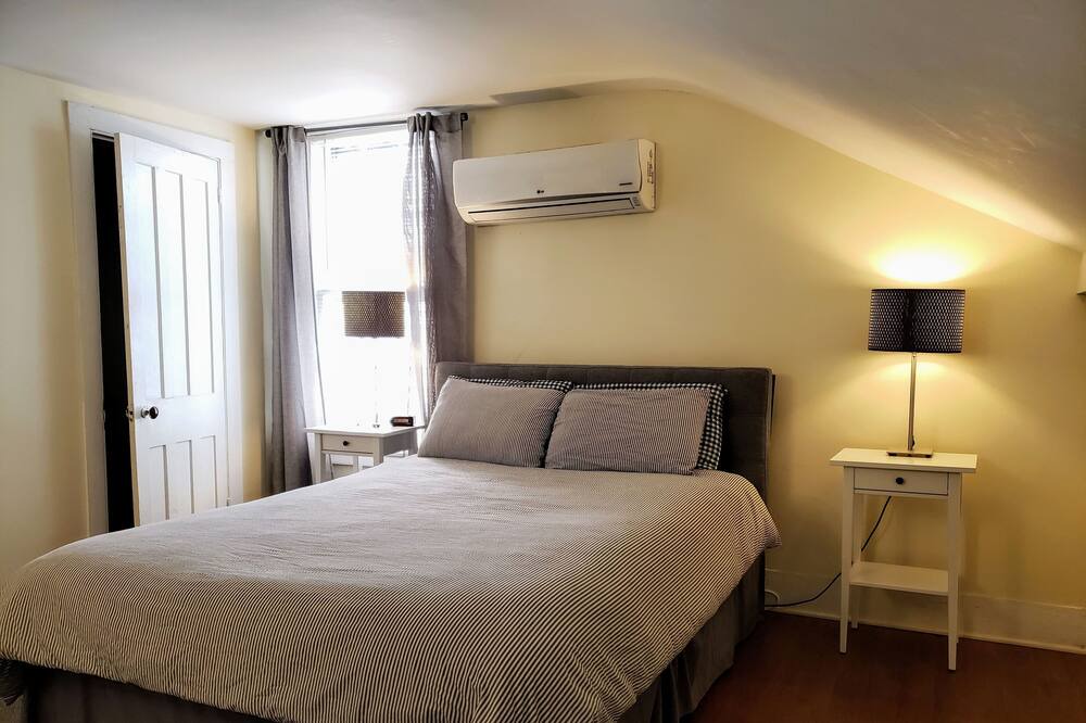 Photo of Bedroom in Mystic