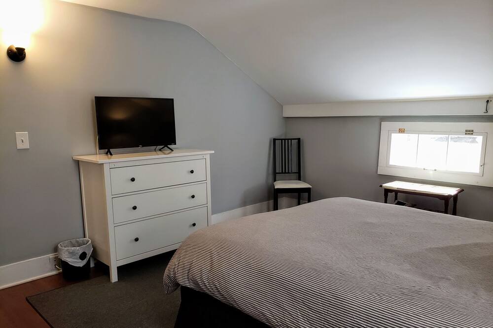 Photo of Bedroom in Mystic
