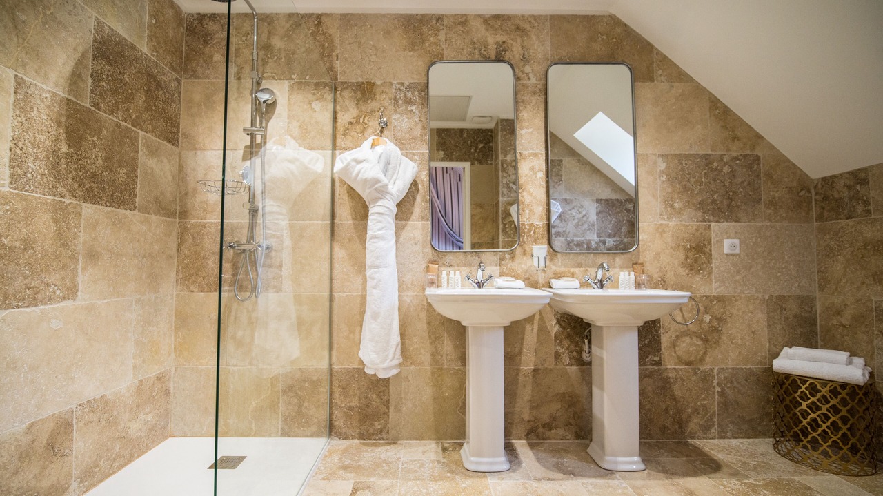 Photo of Others in Trange