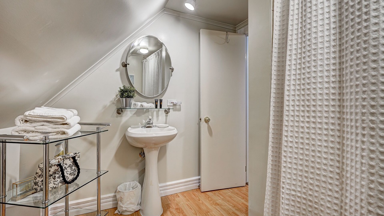 Photo of Bathroom in Dildo