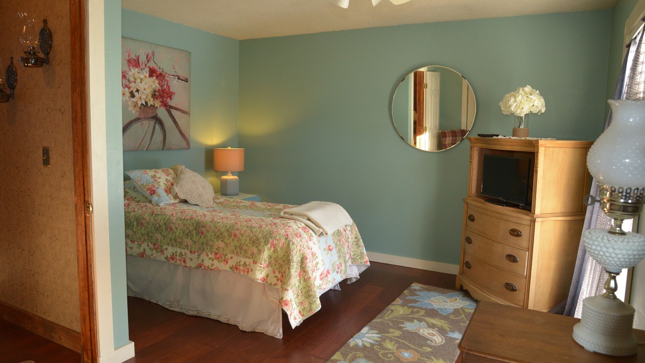 Photo of Bedroom in Town of Chesterfield