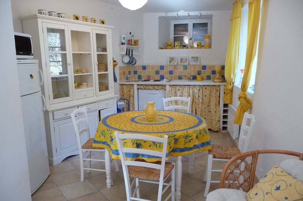 Photo of Kitchen in Brousse-le-Chateau