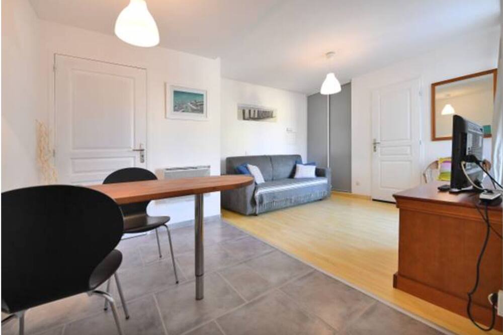 Photo of Bedroom in Villetelle