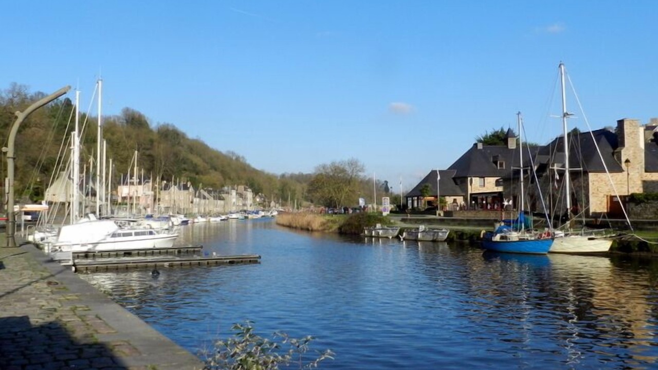 Photo of Others in Dinan