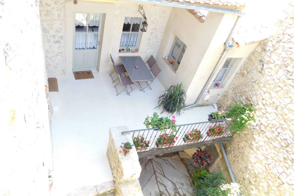 Photo of Patio Balcony in Mirmande