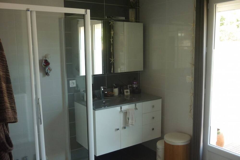 Photo of Bathroom in Beziers