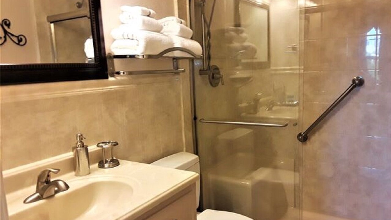 Photo of Bathroom in Northeast Kansas City