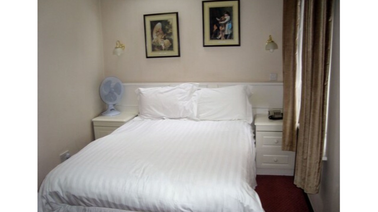Photo of Bedroom in Hitchin