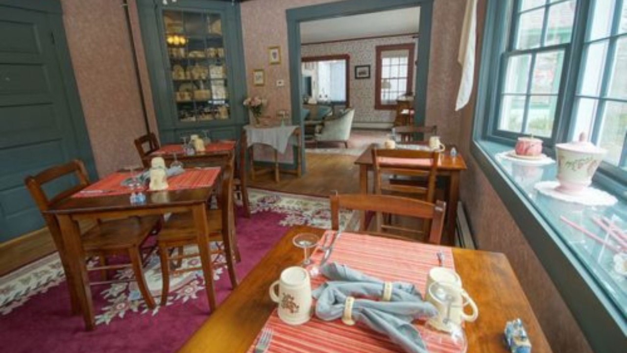 Photo of Others in Meredith