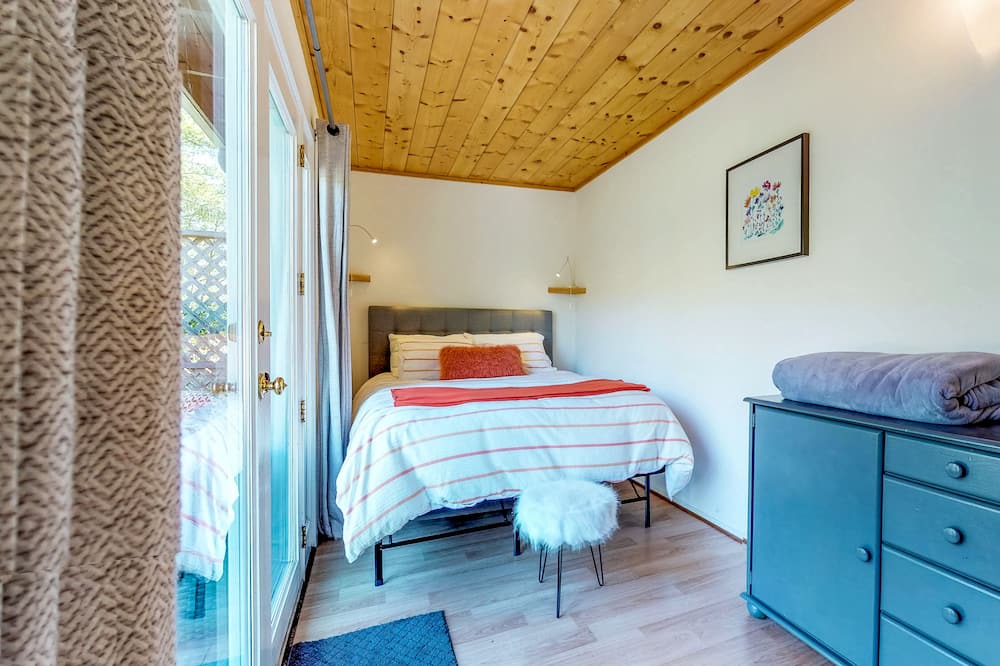 Photo of Bedroom in Duncans Mills