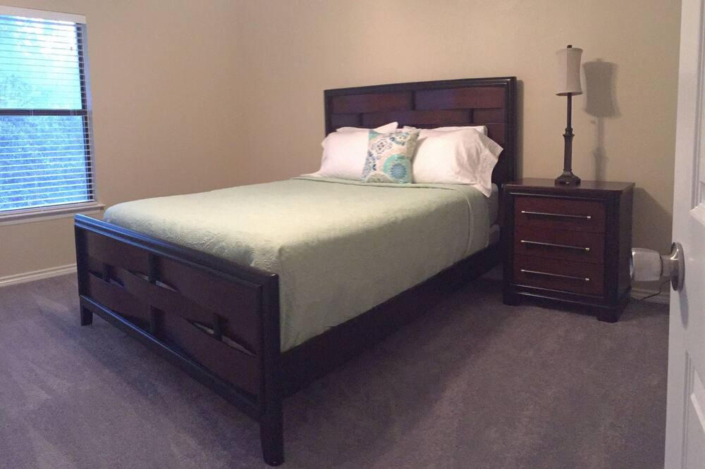 Photo of Bedroom in Northwest Crossing