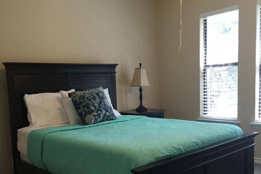 Photo of Bedroom in Northwest Crossing