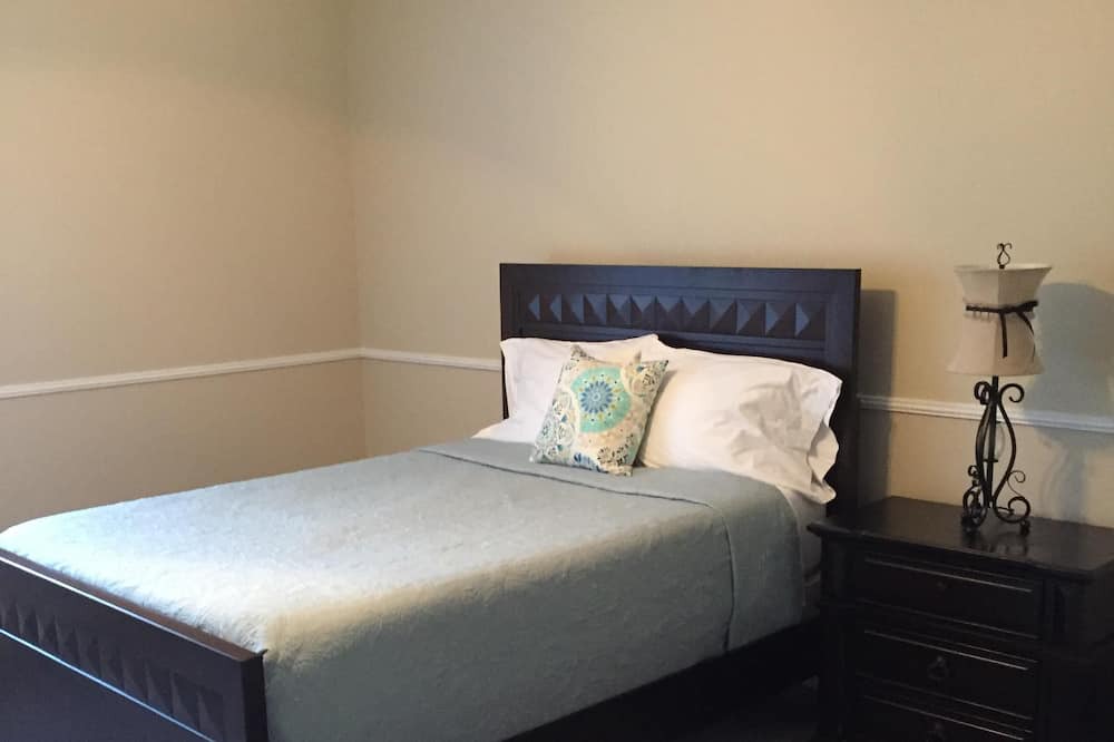 Photo of Bedroom in Northwest Crossing
