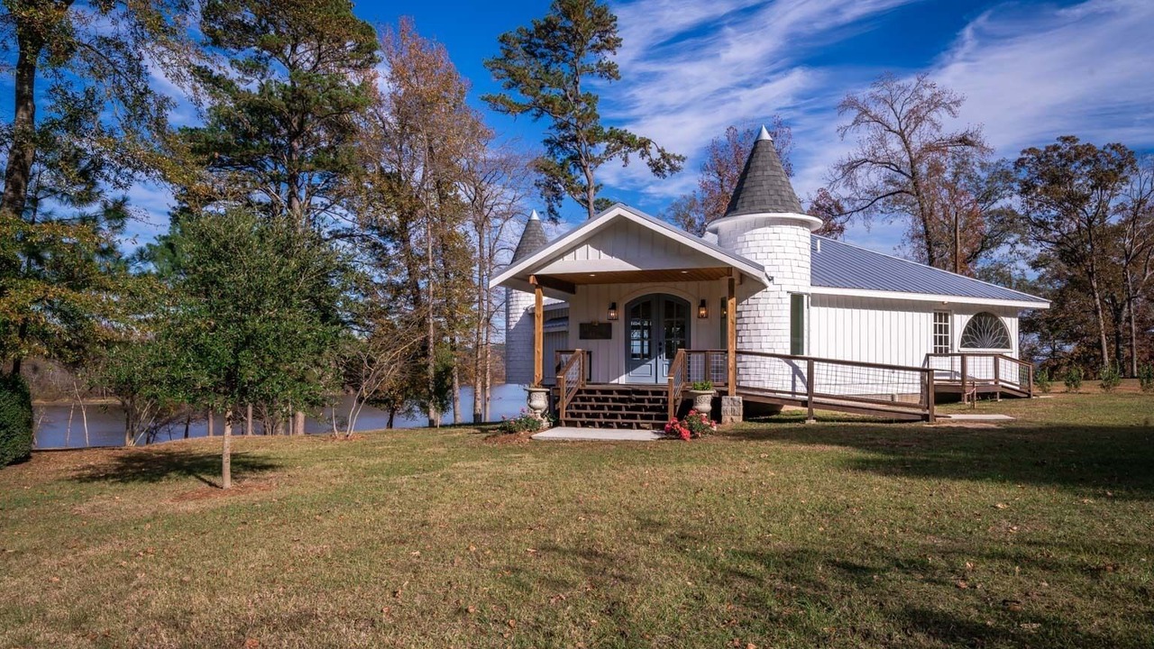 Photo of Outdoor in Ore City