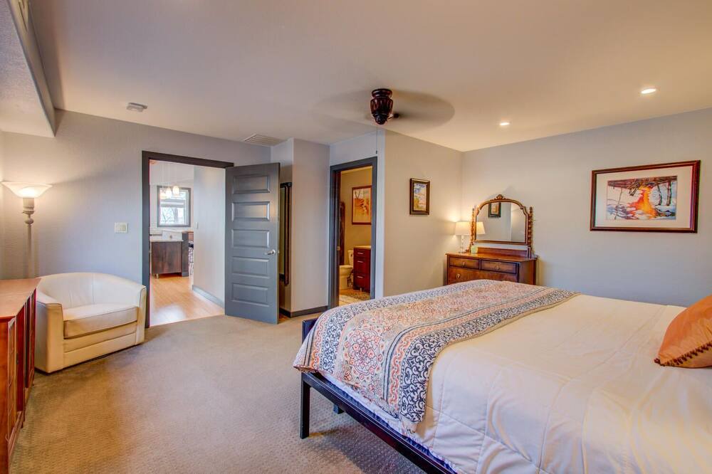 Photo of Bedroom in Mead
