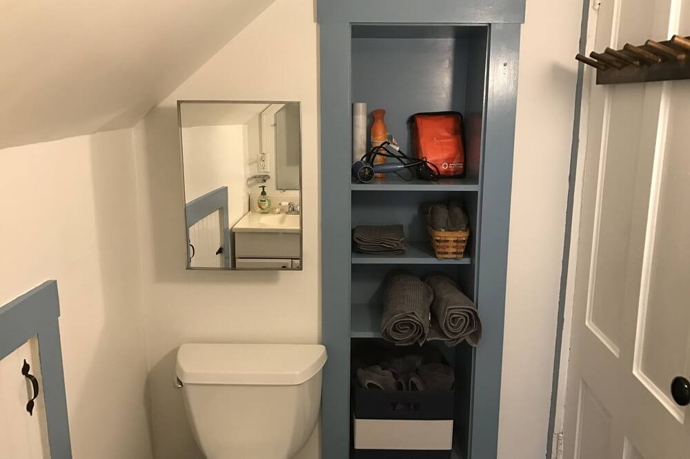 Photo of Bedroom in Mystic