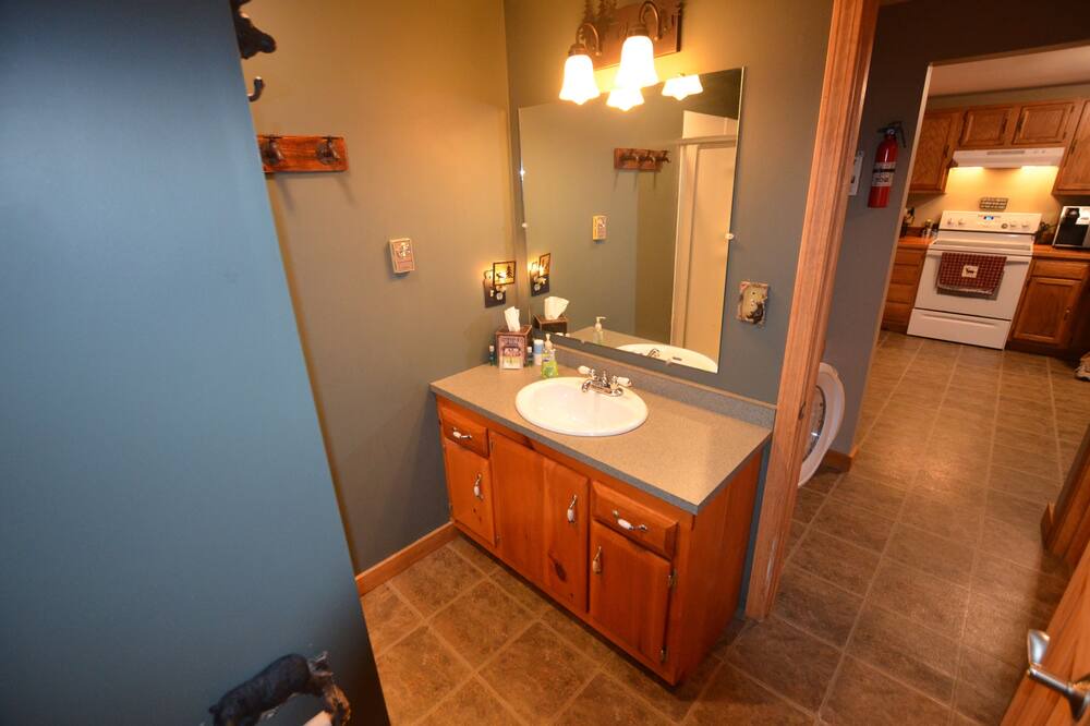 Photo of Bathroom in Pittsburg