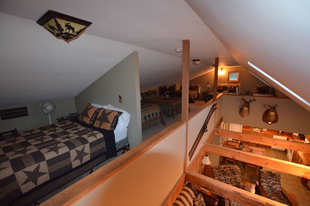 Photo of Bedroom in Pittsburg