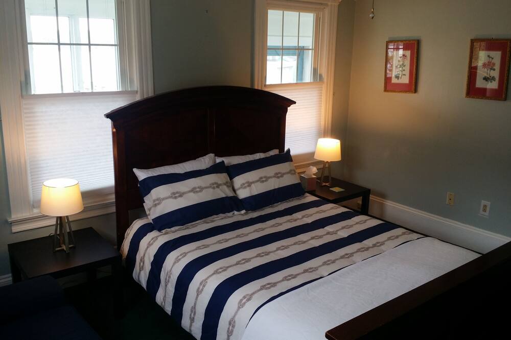 Photo of Bedroom in Mystic