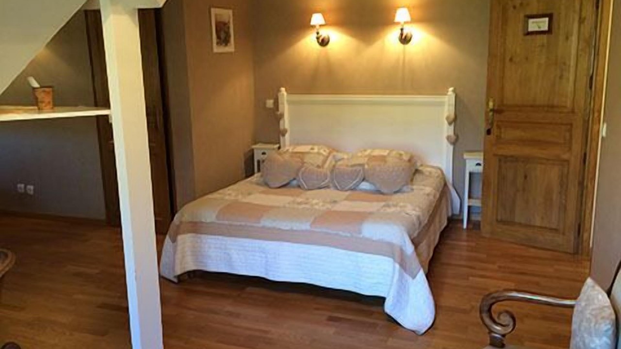 Photo of Bedroom in Hardencourt-Cocherel