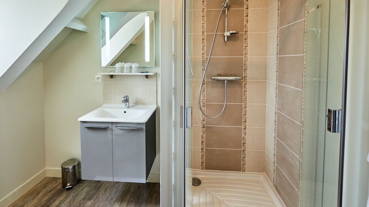 Photo of Bathroom in Saint-Come-de-Fresne