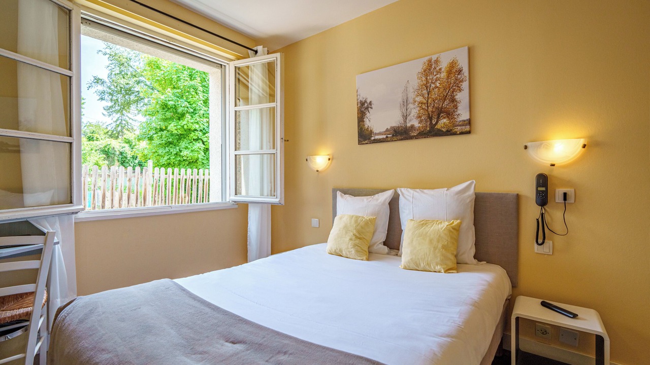 Photo of Bedroom in Azay-le-Rideau