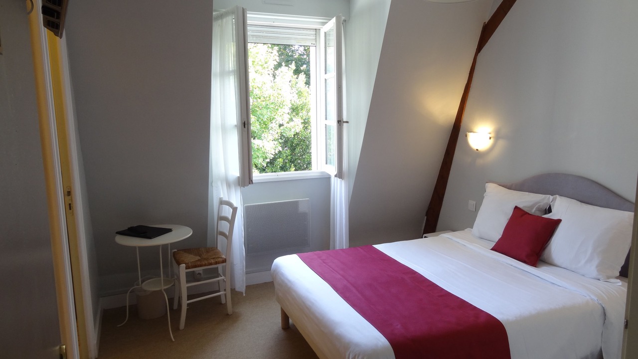 Photo of Bedroom in Azay-le-Rideau