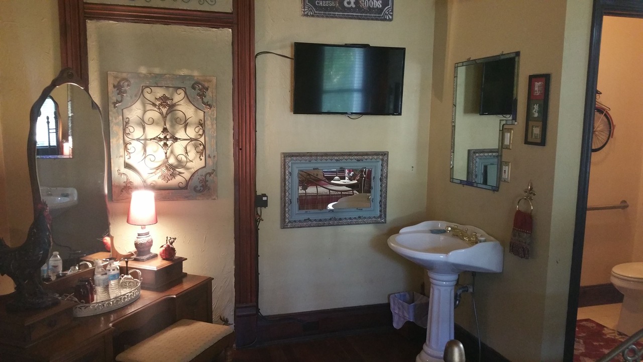 Photo of Bedroom in Palestine