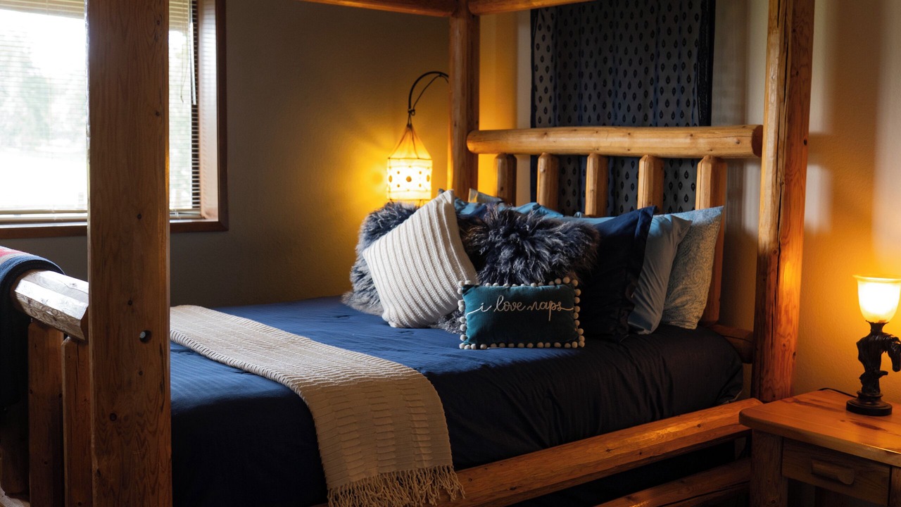 Photo of Bedroom in Oak Harbor