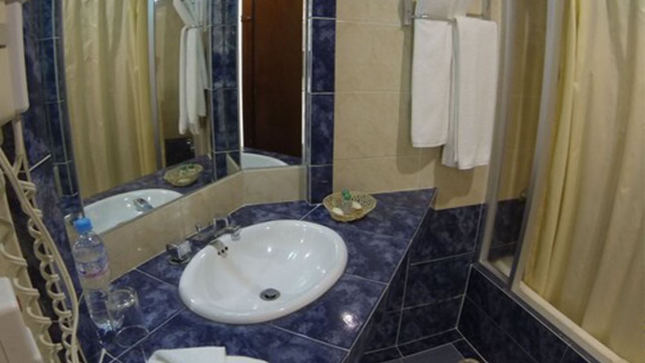 Photo of Bathroom in Toluca City-Centre